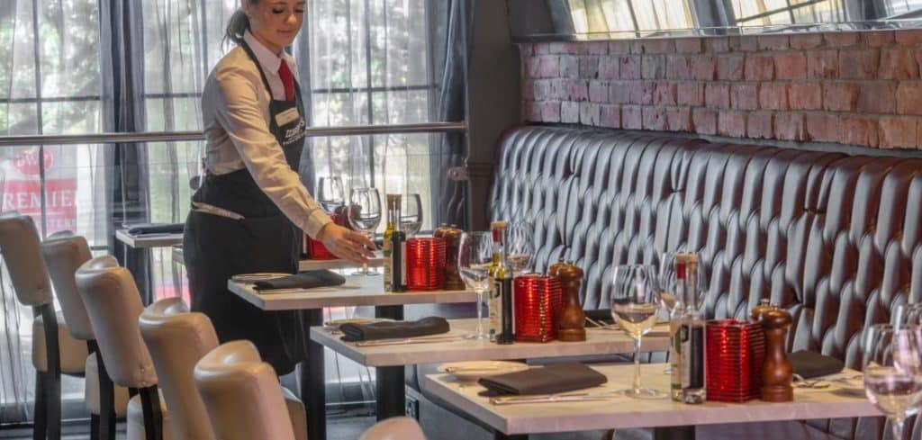 Crowne Plaza East Midlands Airport Dining